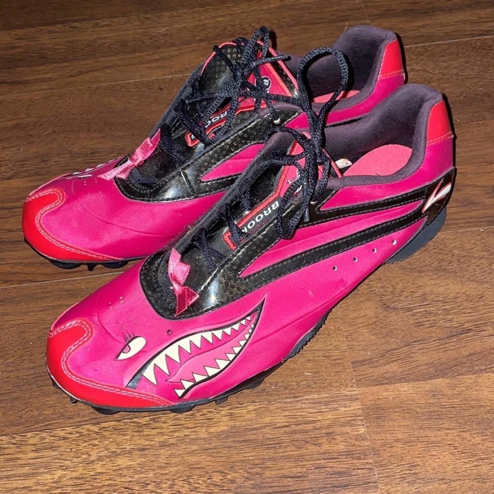 Brooks Surge Fighter Plane Pink Track and Field Shoes Women's 11 NEW - Picture 3 of 6